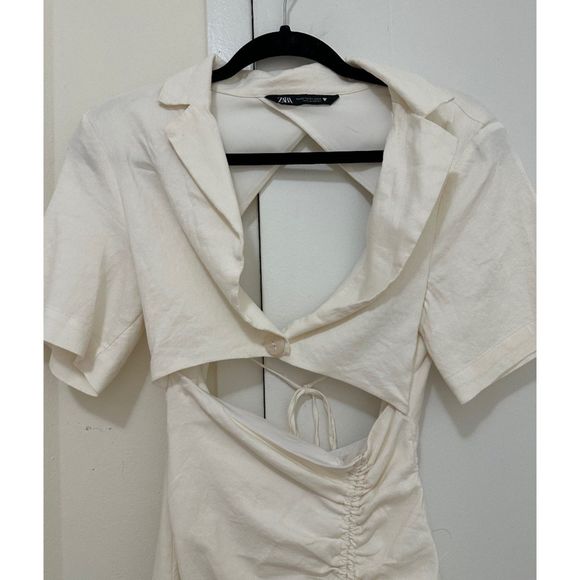 Zara Blogger's Favorite Cut Out Linen Mini Dress - Picture 4 of 7
